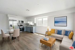 1726 Menlo Avenue 3/4, Los Angeles, CA 90006