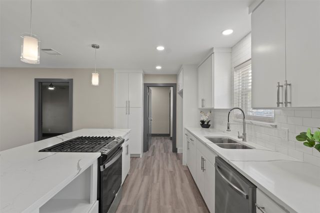 1006 Shorehaven Drive, Garland, TX 75040