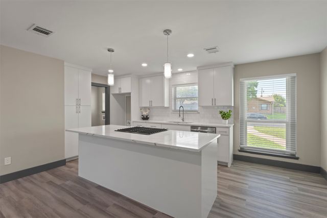 1006 Shorehaven Drive, Garland, TX 75040