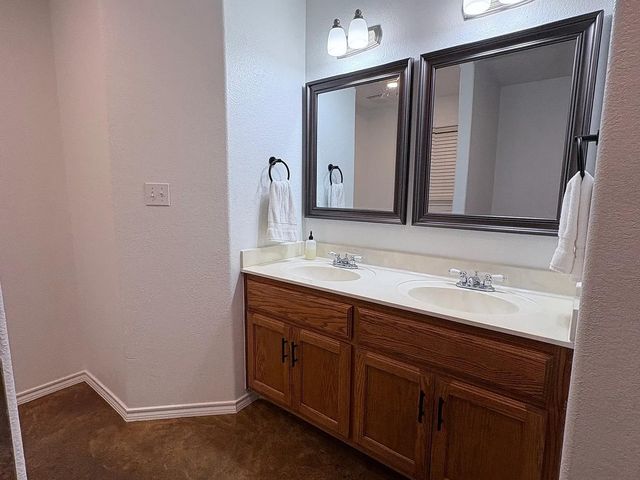 430 Summit Ridge DR N, Point Venture, TX 78645