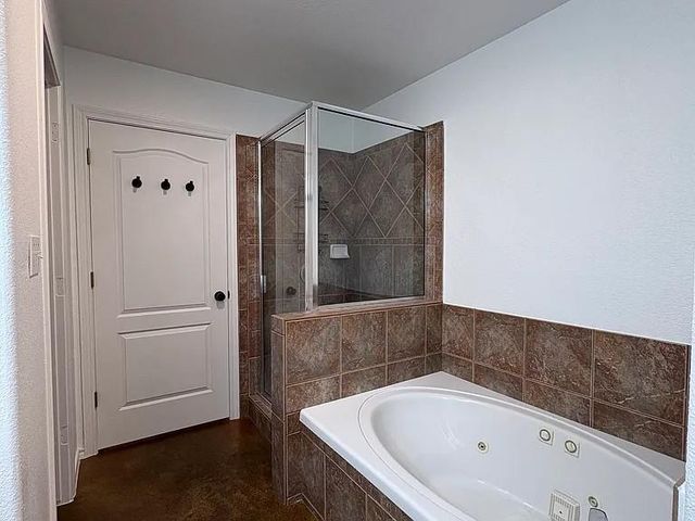 430 Summit Ridge DR N, Point Venture, TX 78645