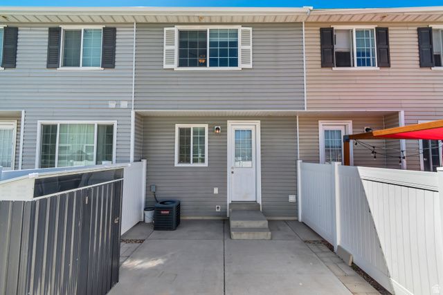 682 N 220 E, Salem, UT 84653
