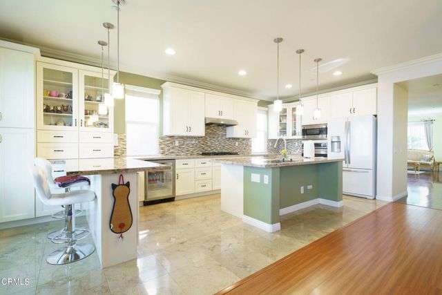 11071 N Tamberly Lane, Los Angeles, CA 91042