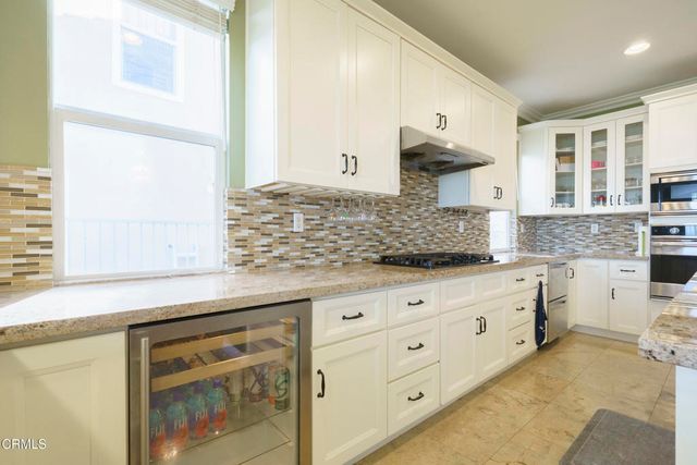 11071 N Tamberly Lane, Los Angeles, CA 91042