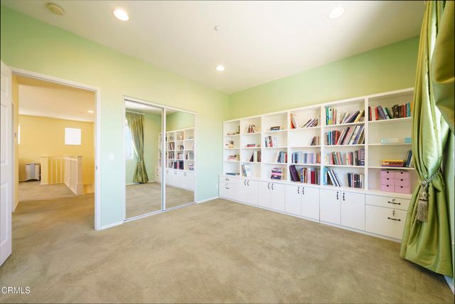 11071 N Tamberly Lane, Los Angeles, CA 91042