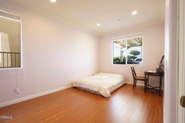 11071 N Tamberly Lane, Los Angeles, CA 91042