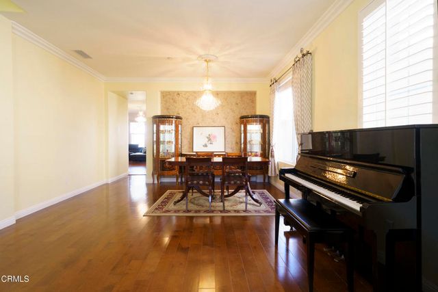 11071 N Tamberly Lane, Los Angeles, CA 91042