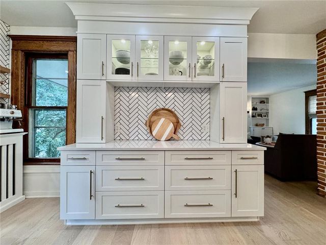 406 W Marshall Street, Marshall, MN 56258