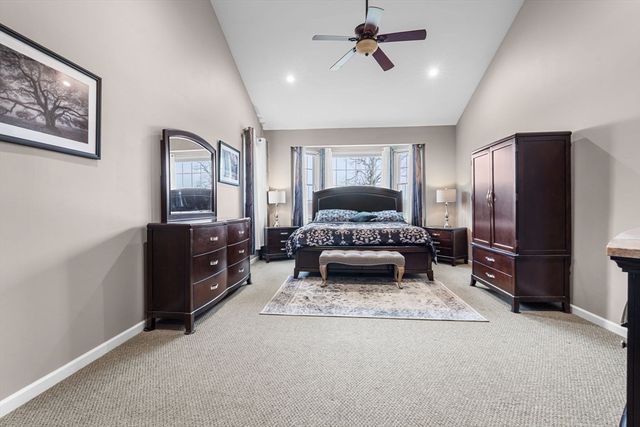 13 Fairways Ln, Methuen, MA 01844