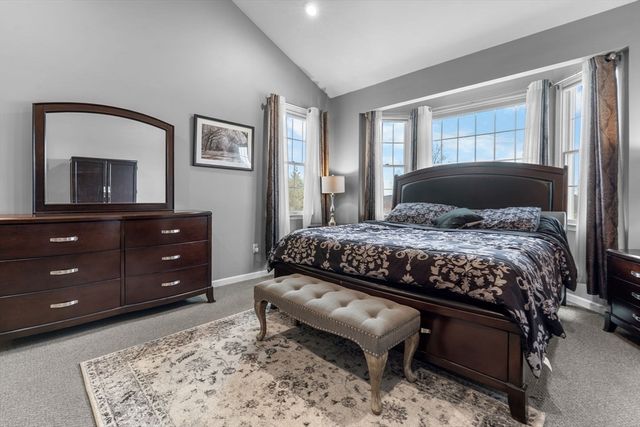 13 Fairways Ln, Methuen, MA 01844