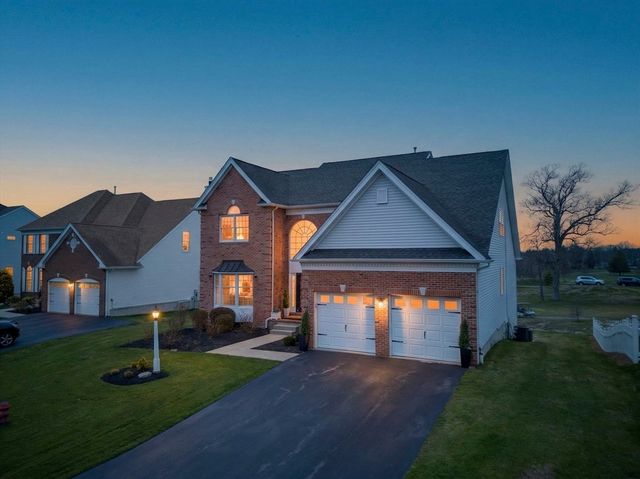 13 Fairways Ln, Methuen, MA 01844