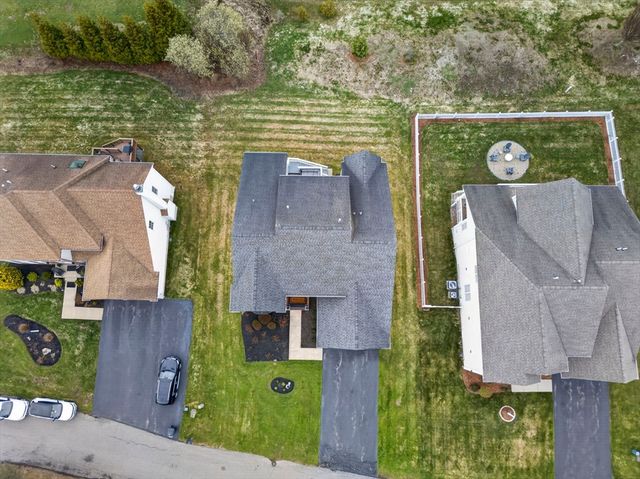 13 Fairways Ln, Methuen, MA 01844