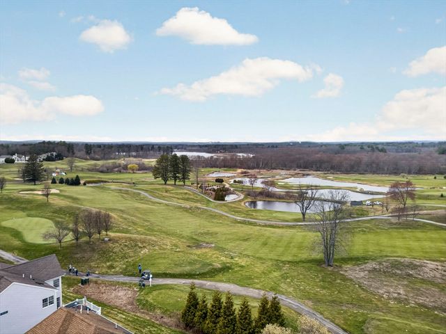 13 Fairways Ln, Methuen, MA 01844