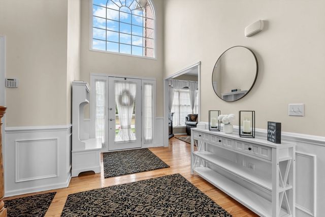 13 Fairways Ln, Methuen, MA 01844