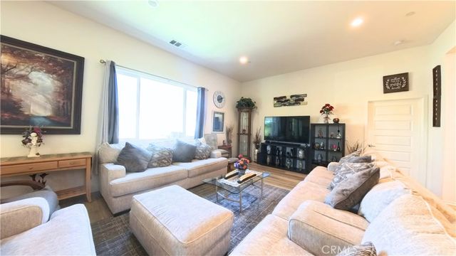 1413 Reeds, San Jacinto, CA 92582