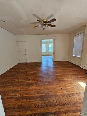 3618 Dunnica Avenue, St Louis, MO 63116