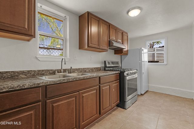 209 N Seville Drive B, El Paso, TX 79905
