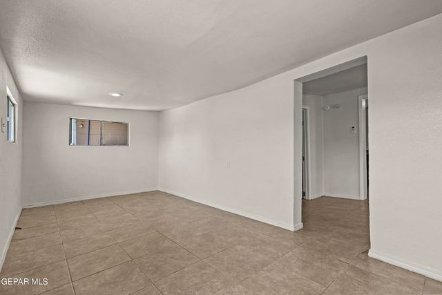 209 N Seville Drive B, El Paso, TX 79905