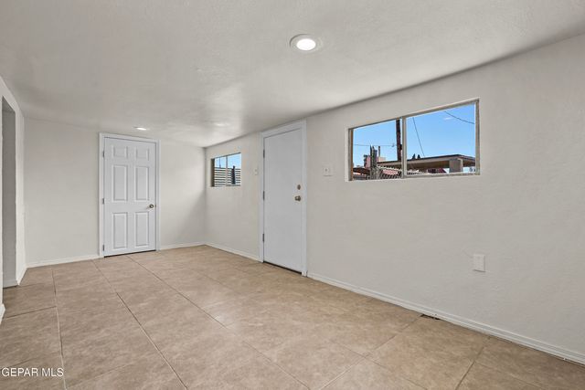 209 N Seville Drive B, El Paso, TX 79905
