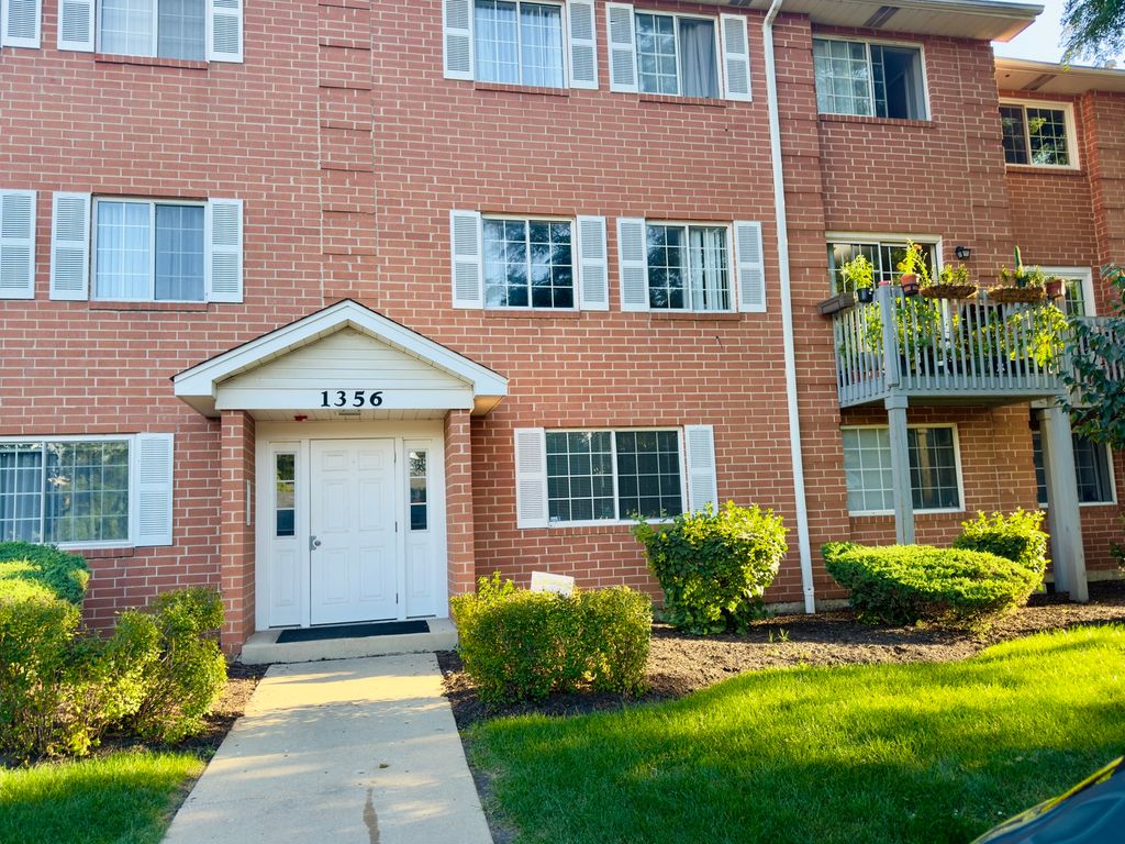 1356 S Lorraine Road C, Wheaton, IL 60189