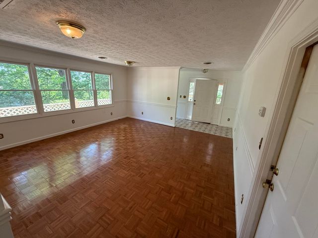 72 Military Road, Somerset, KY 42503