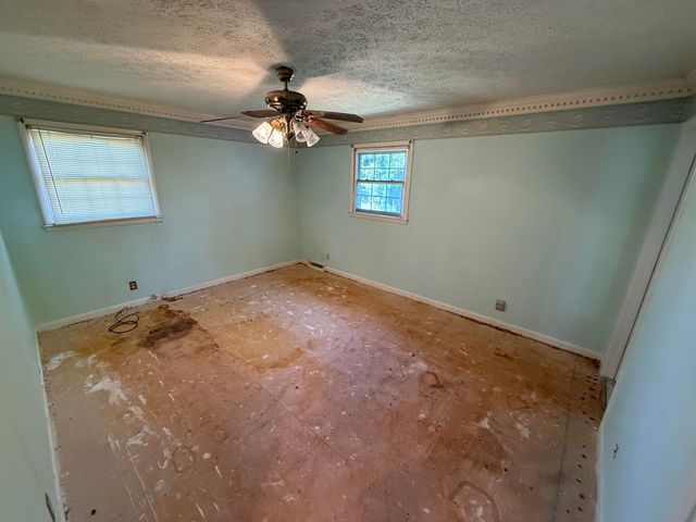 72 Military Road, Somerset, KY 42503