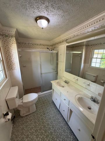 72 Military Road, Somerset, KY 42503