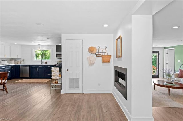 142 Pioneer Road, Harmony, NC 28634