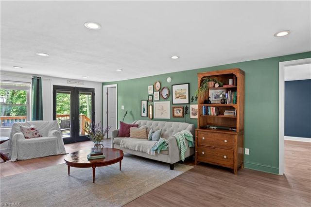 142 Pioneer Road, Harmony, NC 28634