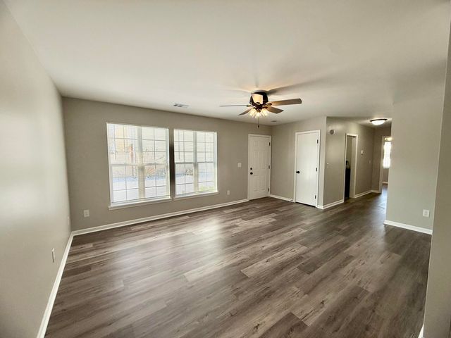 1978 Laura Lane, Chesterton, IN 46304