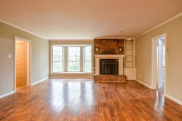 312 Sunnyside Ln, Columbia, TN 38401