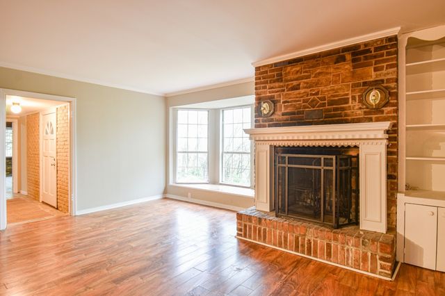 312 Sunnyside Ln, Columbia, TN 38401