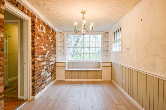 312 Sunnyside Ln, Columbia, TN 38401