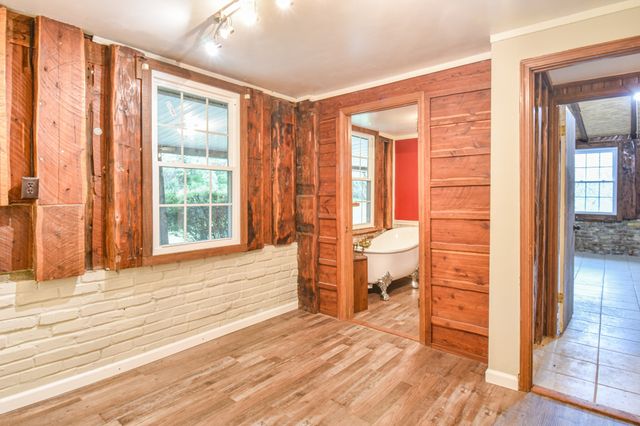 312 Sunnyside Ln, Columbia, TN 38401