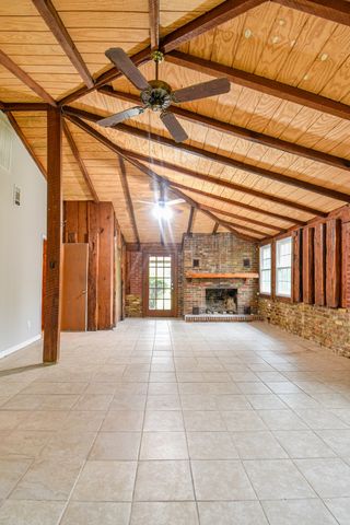 312 Sunnyside Ln, Columbia, TN 38401