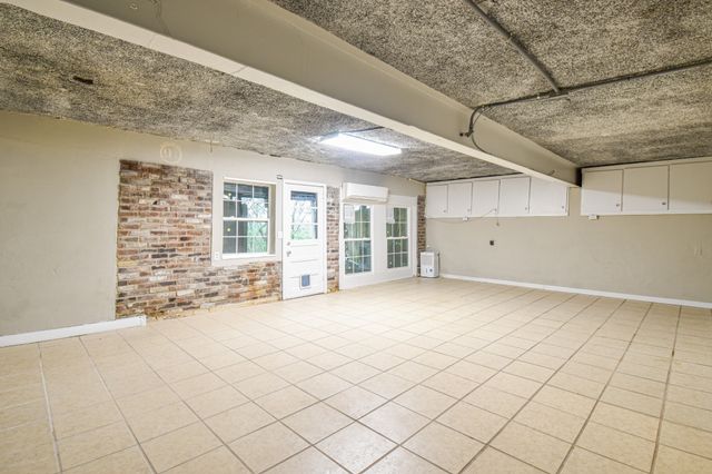 312 Sunnyside Ln, Columbia, TN 38401