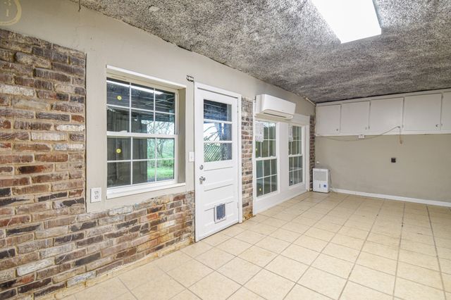 312 Sunnyside Ln, Columbia, TN 38401