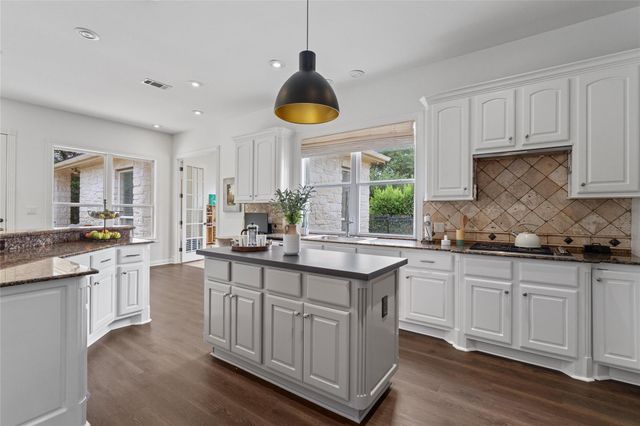 4313 Rio Robles DR, Austin, TX 78746