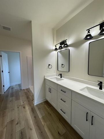 1756 E Kyle Circle, Beloit, WI 53511