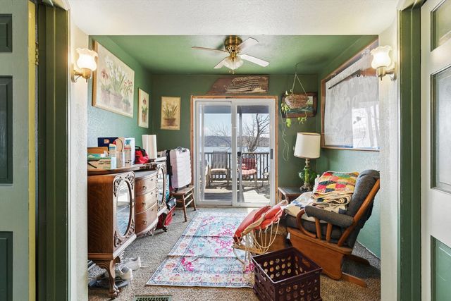 1811 Canal Shore Drive, Le Claire, IA 52753