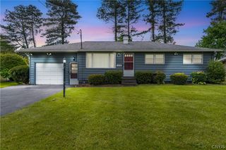 102 Sherwood Lane, Salina, NY 13212