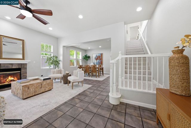 1248 Oak Knoll Dr, Concord, CA 94521