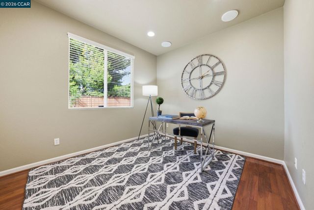 1248 Oak Knoll Dr, Concord, CA 94521