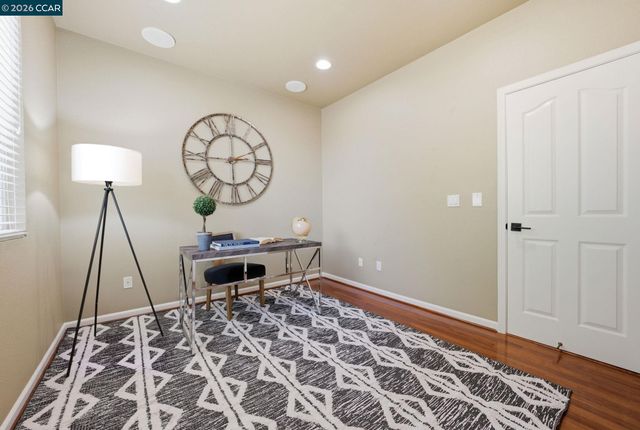 1248 Oak Knoll Dr, Concord, CA 94521