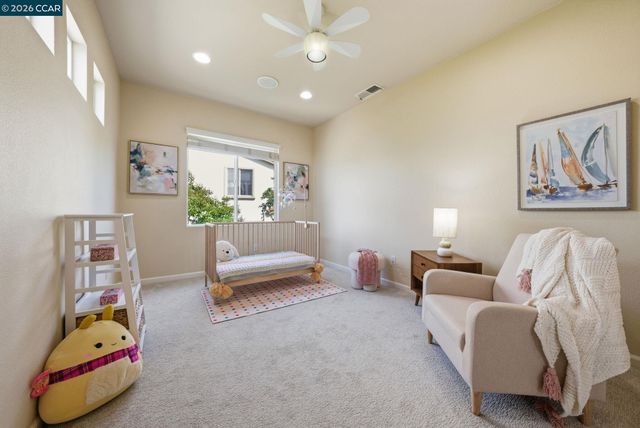 1248 Oak Knoll Dr, Concord, CA 94521
