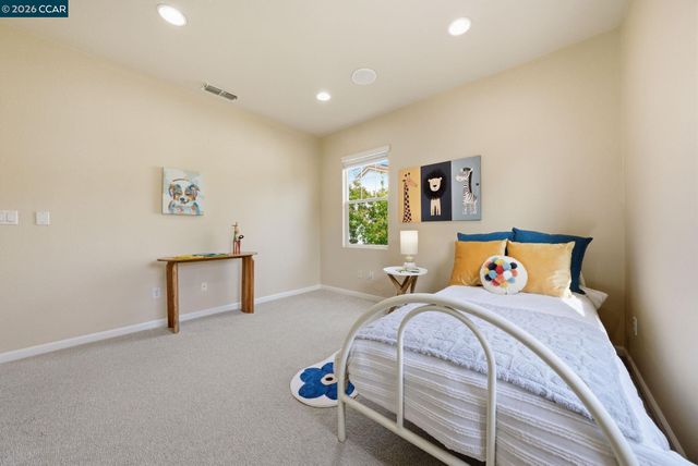 1248 Oak Knoll Dr, Concord, CA 94521
