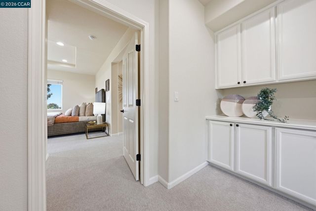 1248 Oak Knoll Dr, Concord, CA 94521