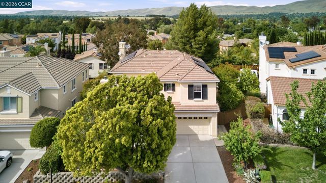 1248 Oak Knoll Dr, Concord, CA 94521