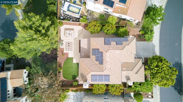 1248 Oak Knoll Dr, Concord, CA 94521