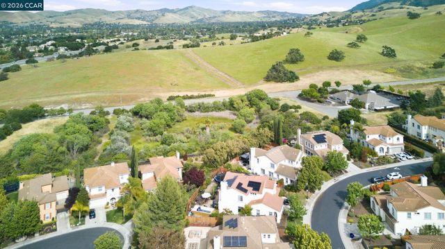 1248 Oak Knoll Dr, Concord, CA 94521
